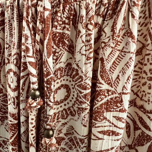 Angie Chestnut Floral Print Short Sleeve Romper NWOT SZ L - Picture 8 of 10